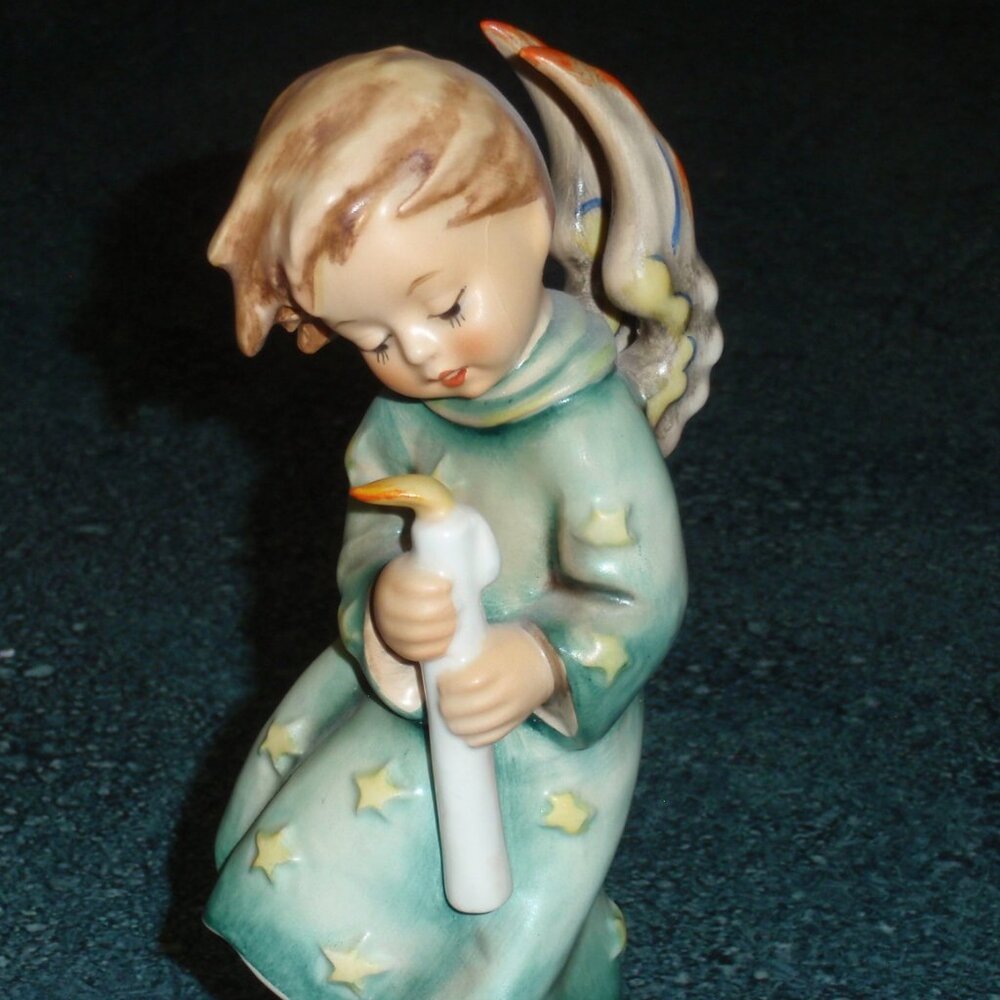 "Heavenly Angel" Goebel Hummel Figurine #21/0 1/2 TMK5 - RARE CHRISTMAS GIFT!